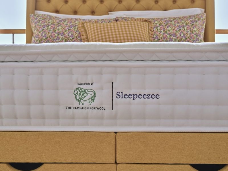 Sleepeezee Wool Luxe 3700 Mattress